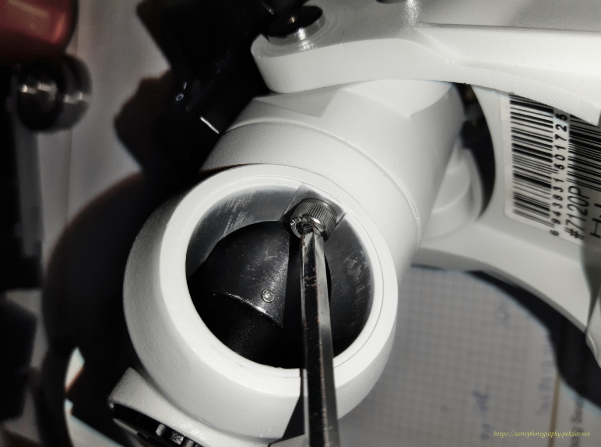 iOptron CEM25P - screw the second inner screw