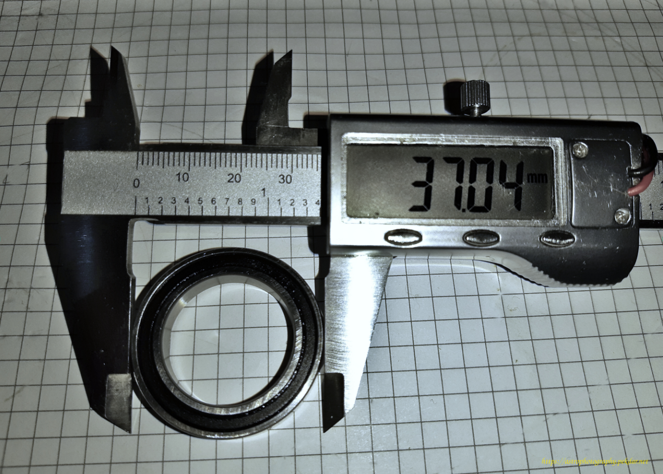 iOptron CEM25P - smaller DEC bearing