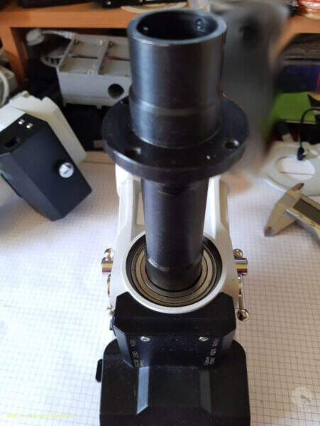 iOptron CEM25P - Wsuwanie tuleji do łożyska osadzonego w korpusie