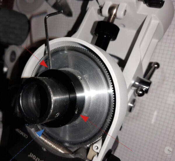 iOptron CEM25P - three hexagon socket screws to lock the nut