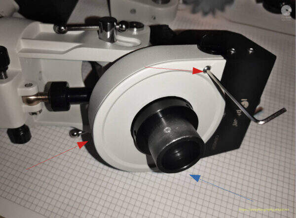 iOptron CEM25P - three bolts of the RA cover