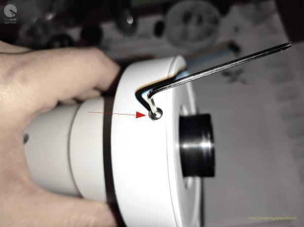 iOptron - oś DEC - trzy śruby mocujące osłonę koła zębatego osi DEC